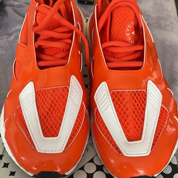 Adidas Stella McCartney Ulta Boost Sneakers Sz 8.5 Orange like new - Picture 4 of 4